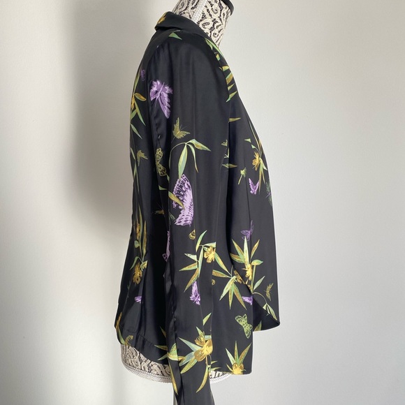 Semi sheer light multi colored jacket - Picture 2 of 3